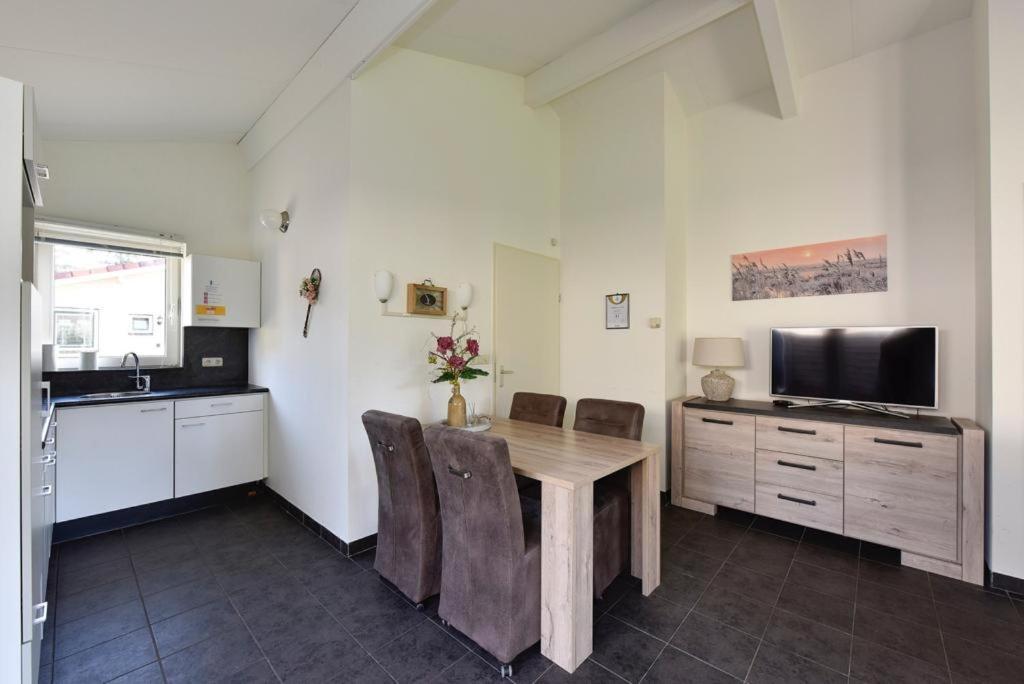 Huinerhofje 3 - Vrijstaand, Grote Tuin, Rust En Veel Privacy Nabij Uitgestrekte Bossen Putten Exterior foto